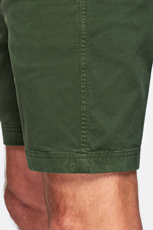 dark green stretch cotton men's shorts with a zip pocket | MR MARVIS