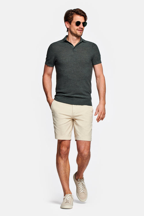 beige organic cotton men's shorts with a zip pocket | MR MARVIS