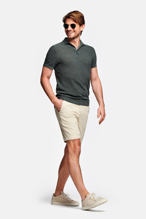 beige organic cotton men's shorts with a zip pocket | MR MARVIS