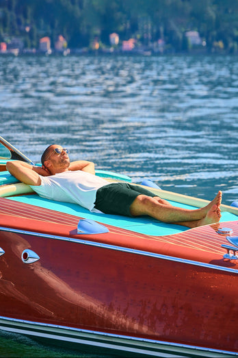 Goodwoods * The Originals classic green stretch cotton men's shorts with a zip pocket | MR MARVIS