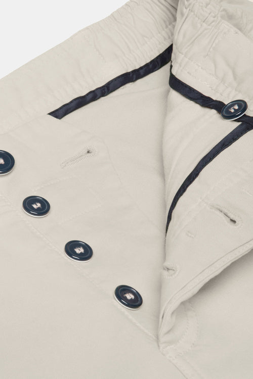 beige stretch cotton men's shorts with a zip pocket | MR MARVIS