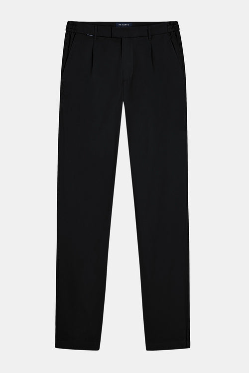 Blackjacks * The Classic Chinos