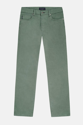 Defenders * The Straight Fit Five-pockets