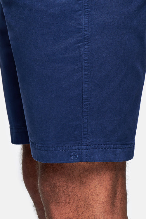 dark blue stretch cotton men's shorts with a zip pocket | MR MARVIS