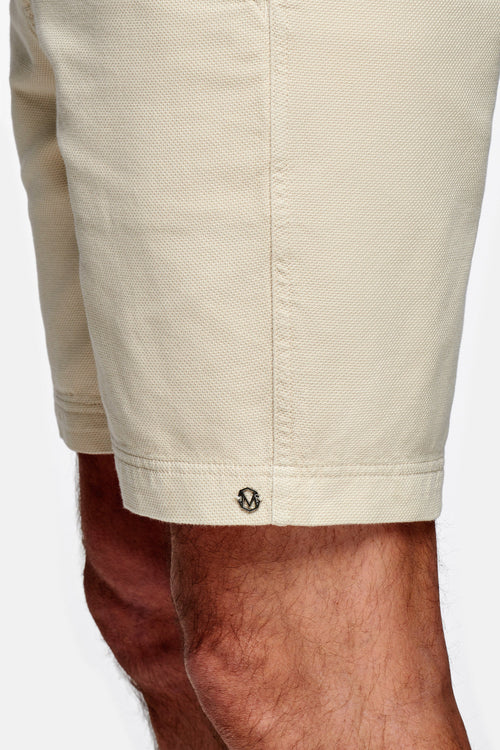 beige organic cotton men's shorts with a zip pocket | MR MARVIS