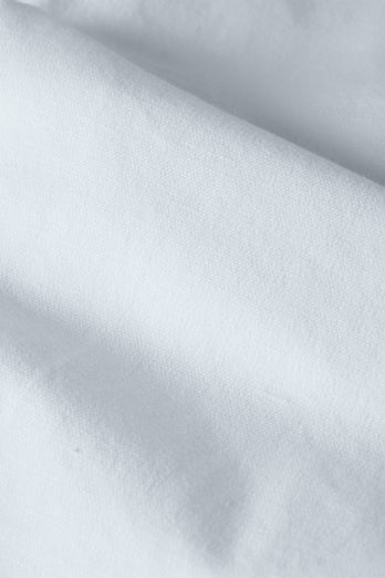 light blue men's linen shorts with a zip pocket | MR MARVIS