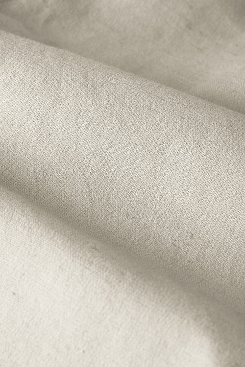 beige men's linen shorts with a zip pocket | MR MARVIS