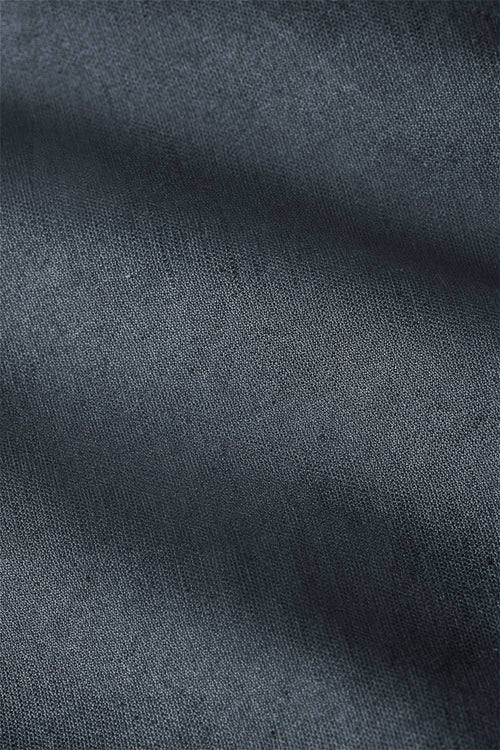 dark grey men's linen shorts with a zip pocket | MR MARVIS