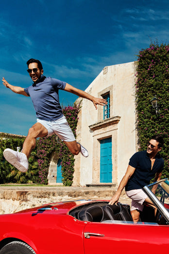 light blue men's linen shorts with a zip pocket | MR MARVIS