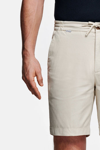 beige men's linen shorts with a zip pocket | MR MARVIS