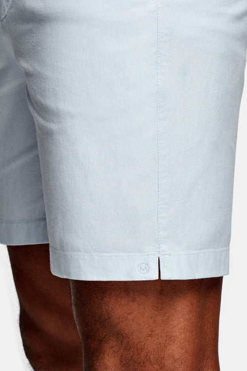 light blue men's linen shorts with a zip pocket | MR MARVIS