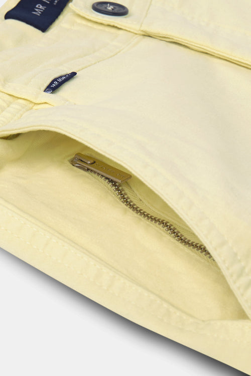 light yellow stretch cotton men's shorts with a zip pocket | MR MARVIS